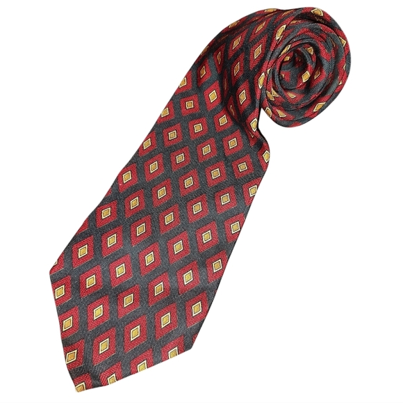 Burberry Red and Navy Diamond Pattern SilkTie